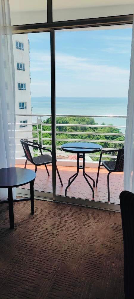 Ehsan Seaview Hotel Port Dickson Exteriör bild